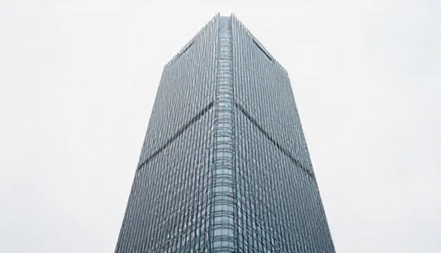性能与适用条件:两种技术培训方式的对比